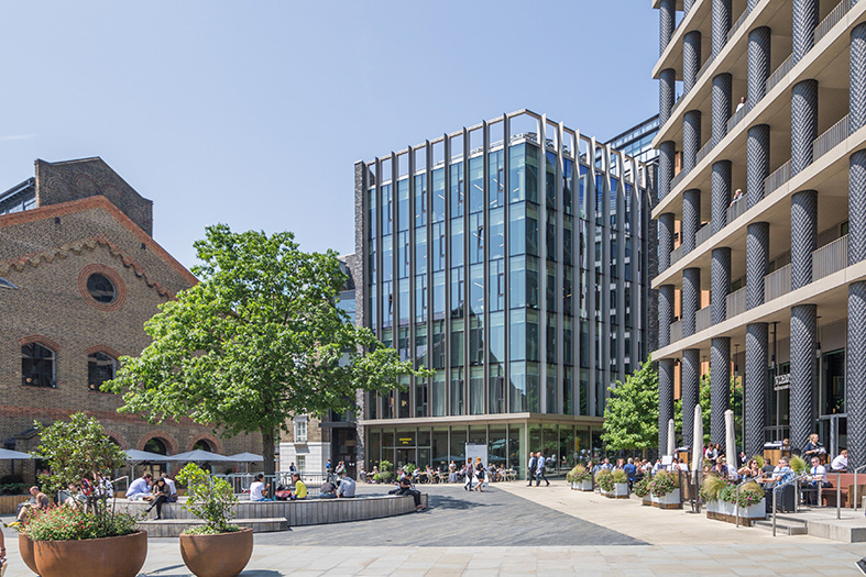 External view of the building from King's Boulevard.